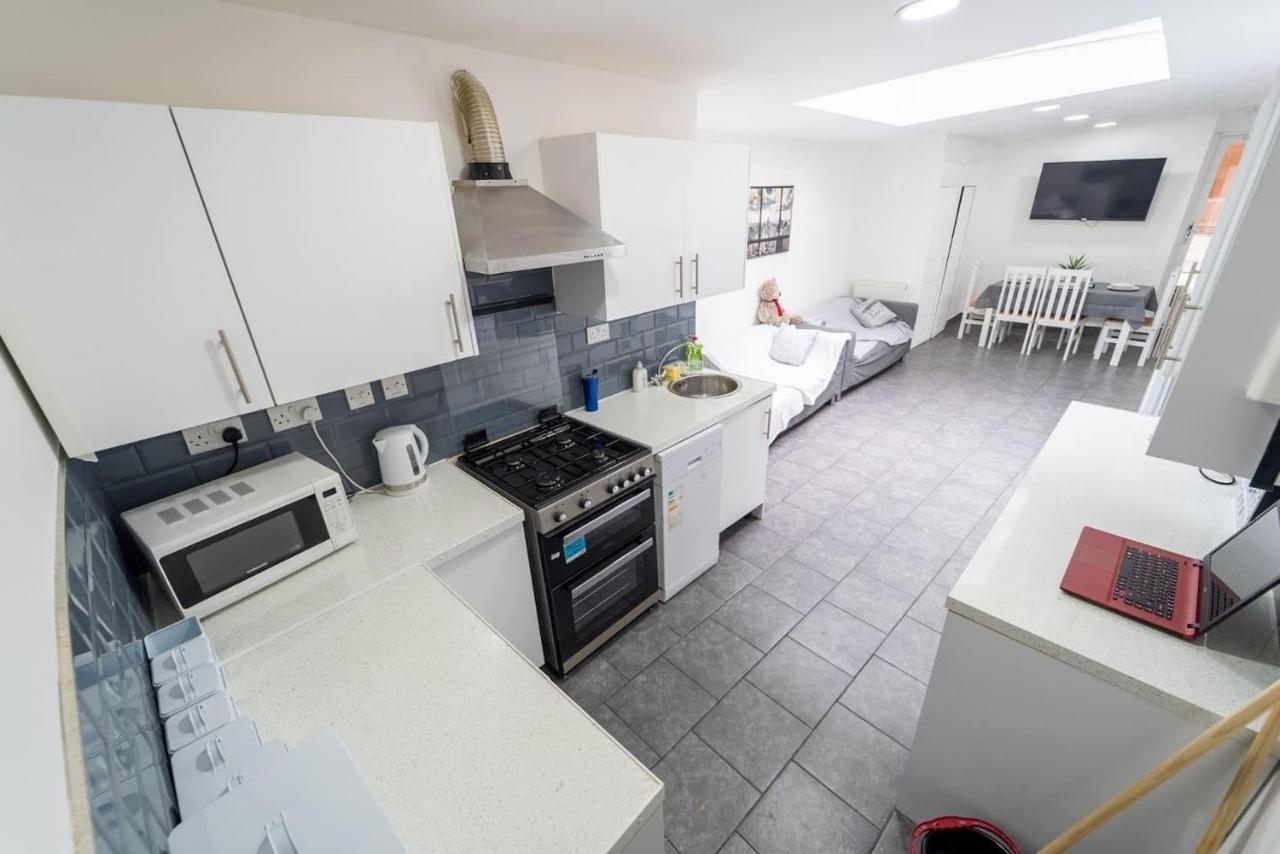 Studio Close To Selly Oak Train Station Birmingham Extérieur photo